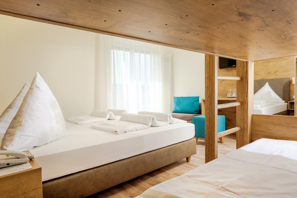 Hotel Mythos Rust Esterno foto